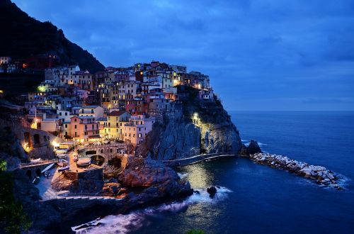 cinque terre italy rocks