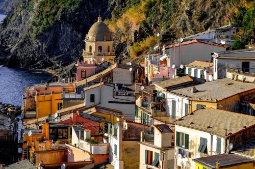 cinque terre vernazza village