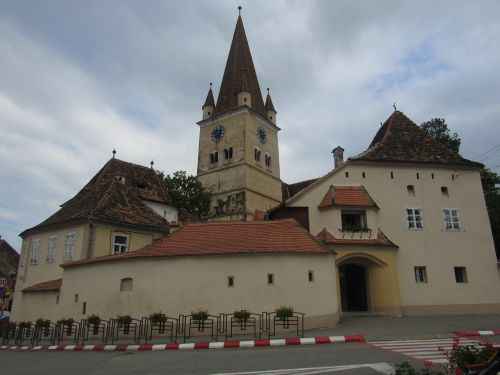 cisnadie transylvania fortified church