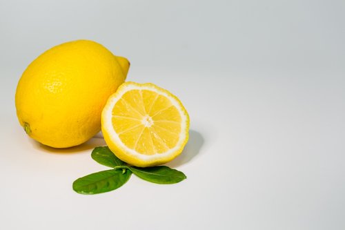 citrus  juicy  fruit