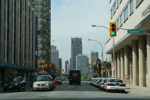 city traffic buildings