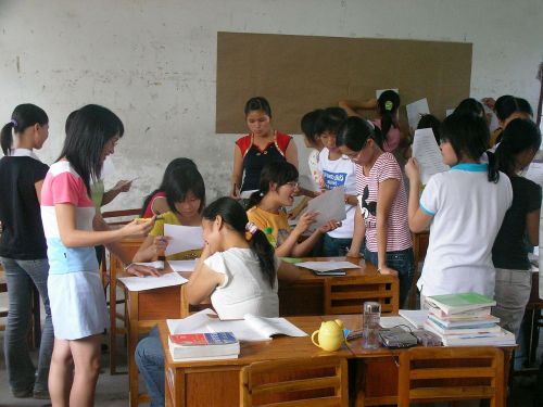 class discussion girls