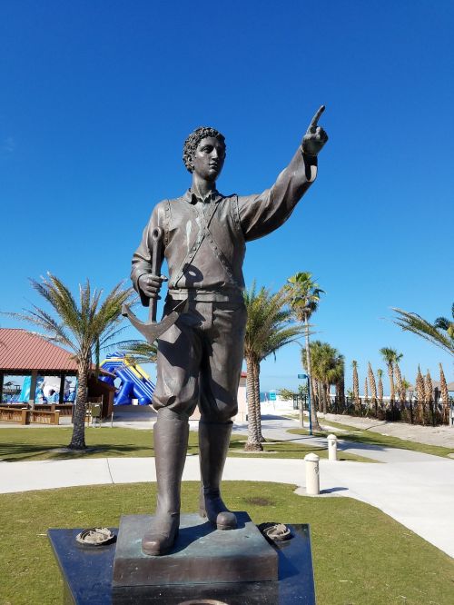 clearwater statue greigos
