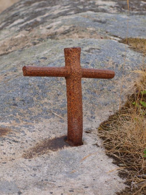 cliff rust cross