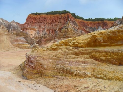 cliff mountain maceió