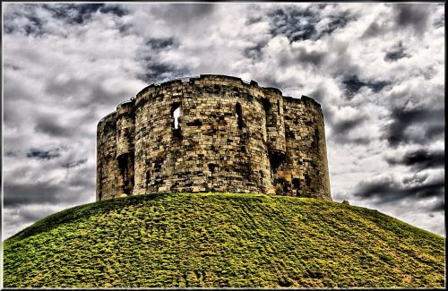 cliffords tower york