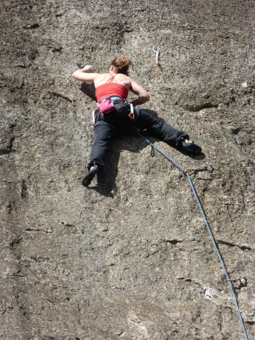 climber scalar rock wall