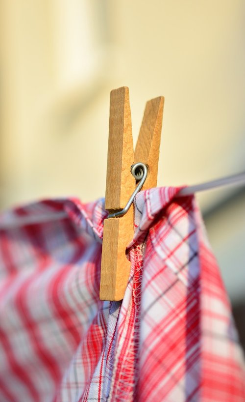 clip  wood clamp  clothes peg