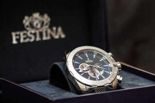 clock festina brand