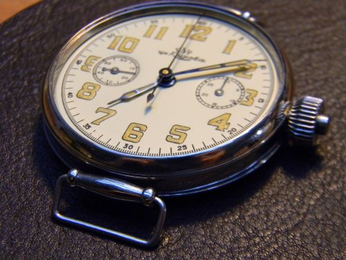 clock time of chronograph