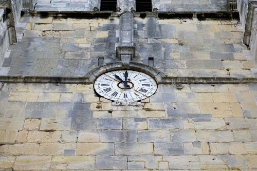 clock church time