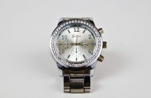 clock wrist watch time indicating