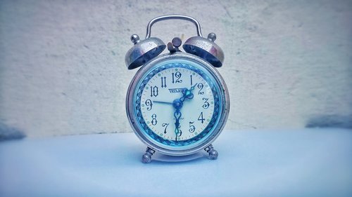 clock  timer  wake up-morning