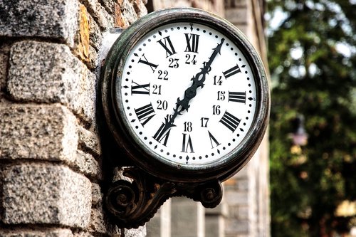 clock  railway station  wait