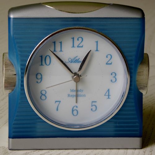 clock alarm clock time of