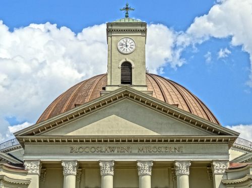 clock dome st peter's basilica