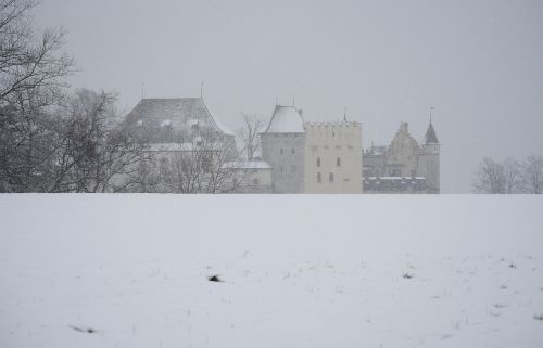 closed lenzburg winter snow flurry