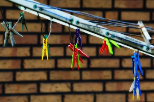 clothespins clothes line hang