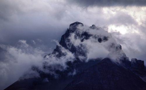 cloud fog hill