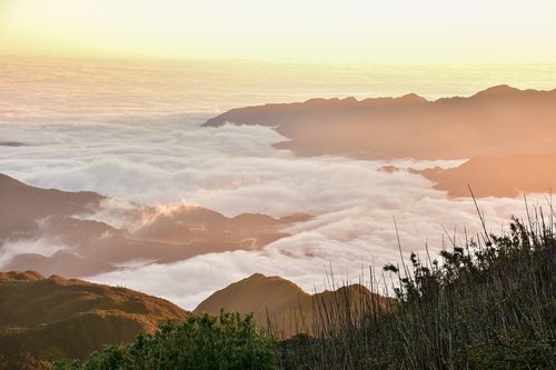 clouds  sunrise  sky