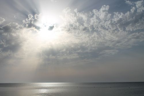 clouds sea horizon