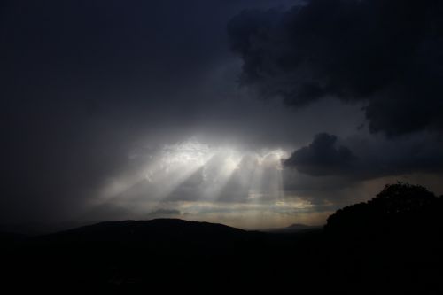 clouds rays of sunshine cloud