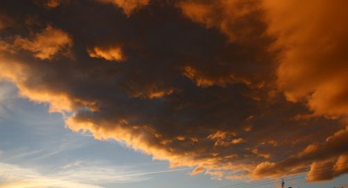 clouds forward evening sky