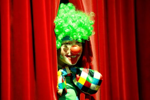 clown close up entertainment