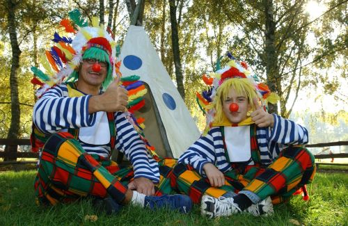 clowns indians indian tent