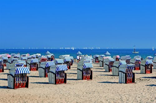 clubs beach baltic sea