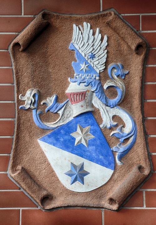 coat of arms wall stone