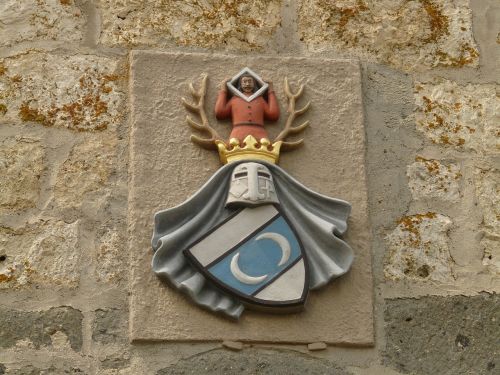 coat of arms castle knight