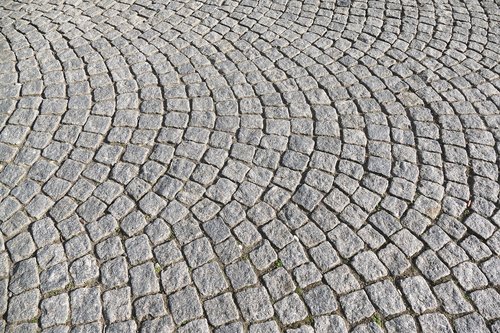 cobblestones  paving stones  wavy