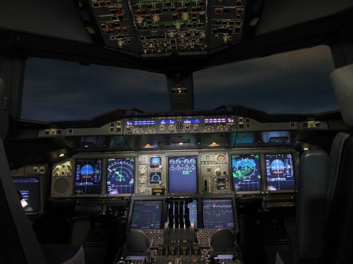 cockpit aircraft a380