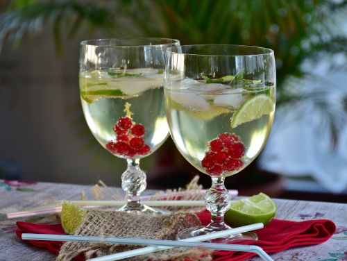 cocktail prosecco lime