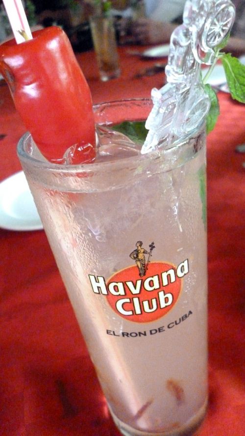 cocktail rum cuba