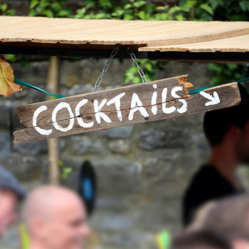 cocktails beverages music