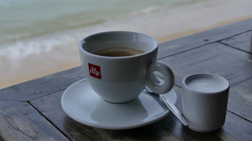 coffee table sea