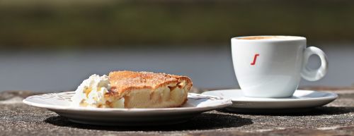 coffee cake apple pie