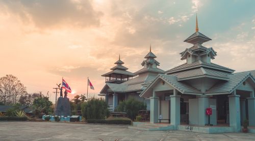 cold light sun mae hong son