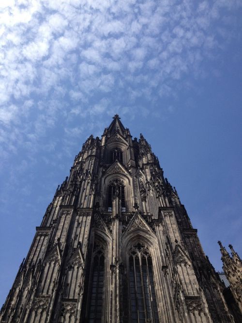 cologne dom facade