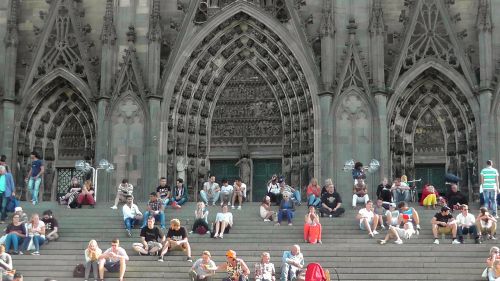 cologne cathedral stairs dom