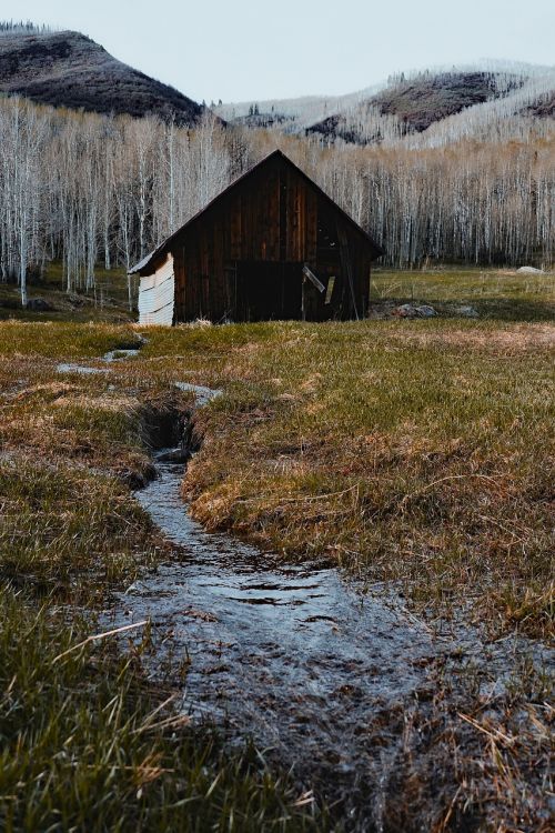 colorado barn wooden