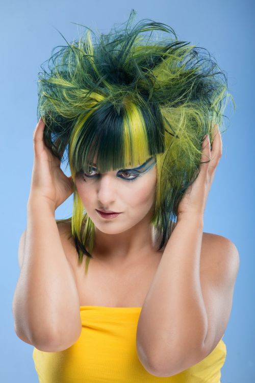 colors hairdresser cutting