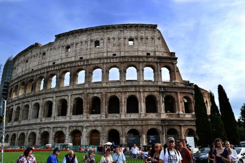 colosseum rome italy