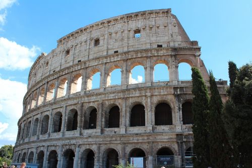 colosseum rome buildings