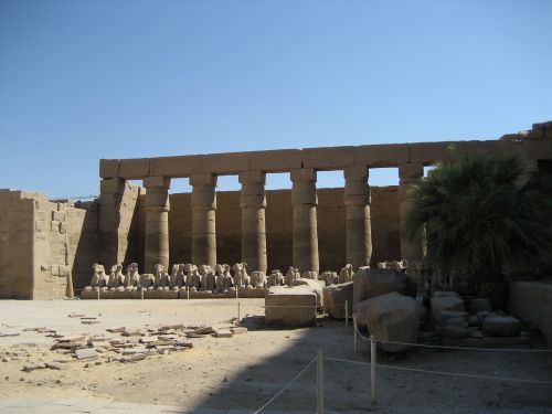 columns luxor egypt