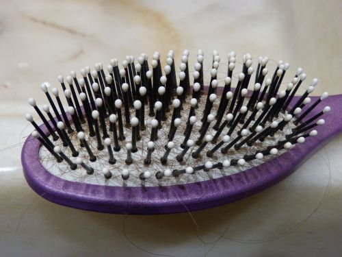 comb long hairs brush