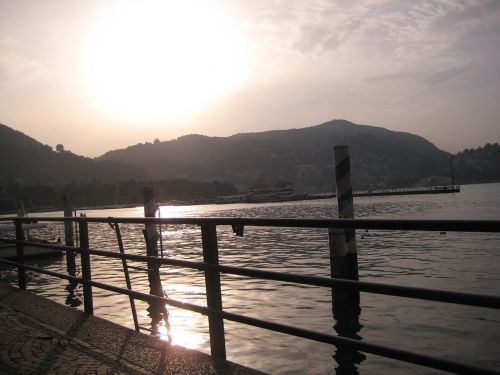 como sunset lake como