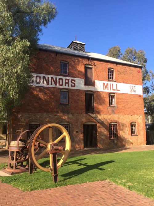 connors mill vintage
